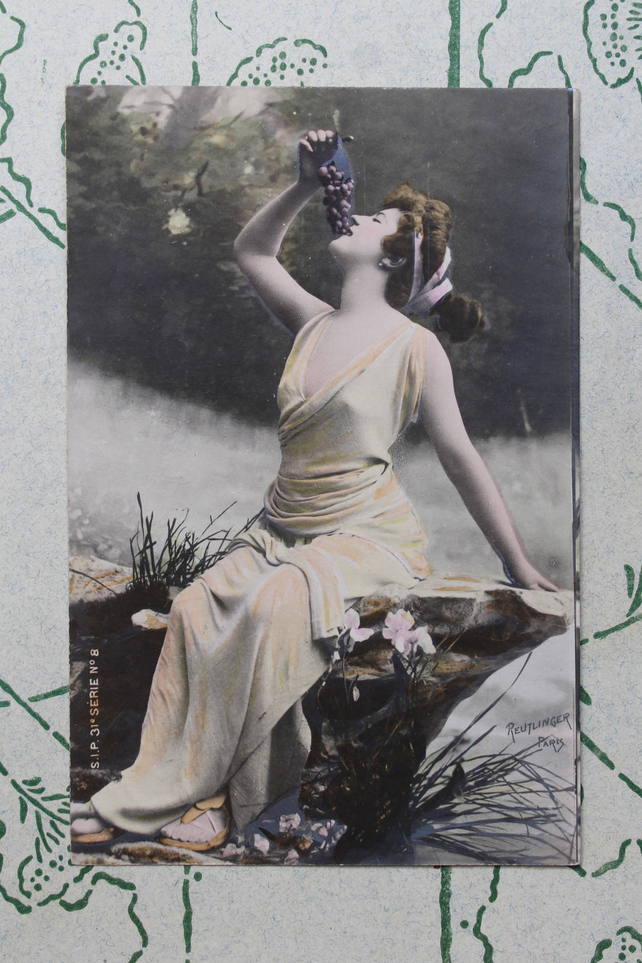 Reutlinger Paris Glamour Postcard